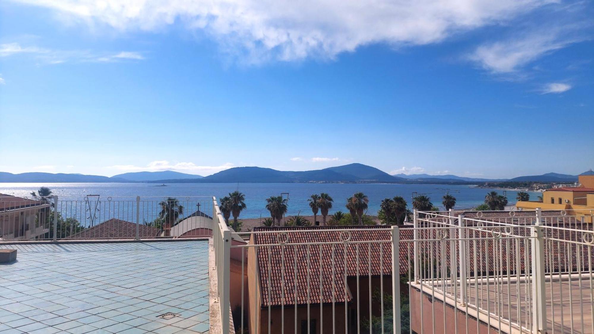 Lovealghero Stanze In Attico Vista Mare Экстерьер фото