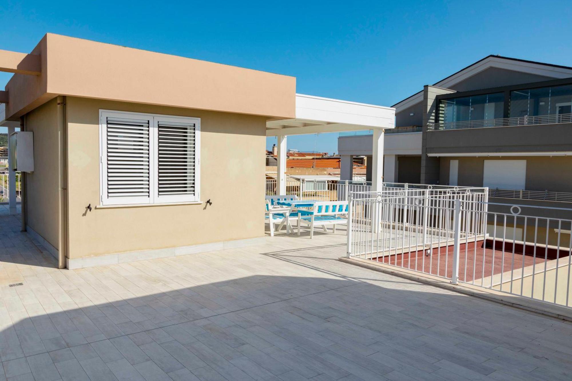 Lovealghero Stanze In Attico Vista Mare Экстерьер фото